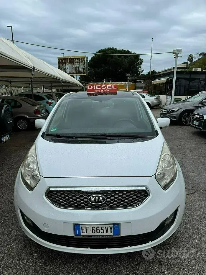Usata Kia Venga LX 115 CV (84 kW) 2011 Utilitaria