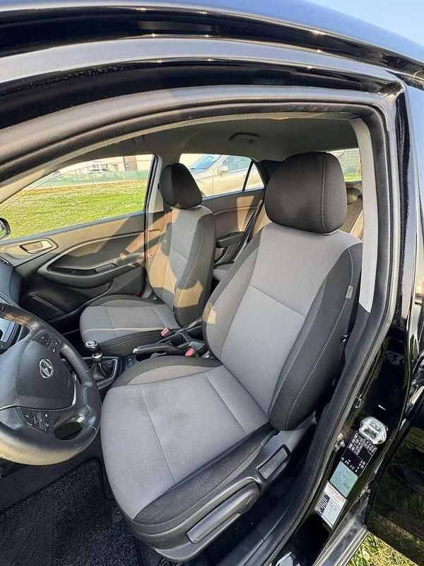 Usata Hyundai i20 75 CV (55 kW) 2019 Other Utilitaria