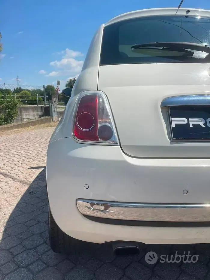 Usata Fiat 500 Lounge 85 CV (62 kW) 2011 Bianco Berlina