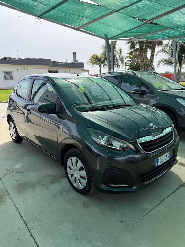 Usata Peugeot 108 Access 69 CV (50 kW) 2016 Grigio Utilitaria