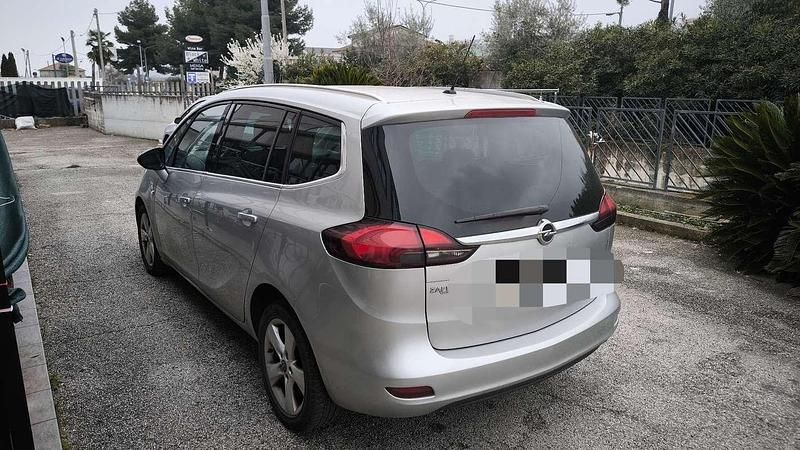 Usata Opel Zafira Family 140 CV (102 kW) 2014 Monovolume