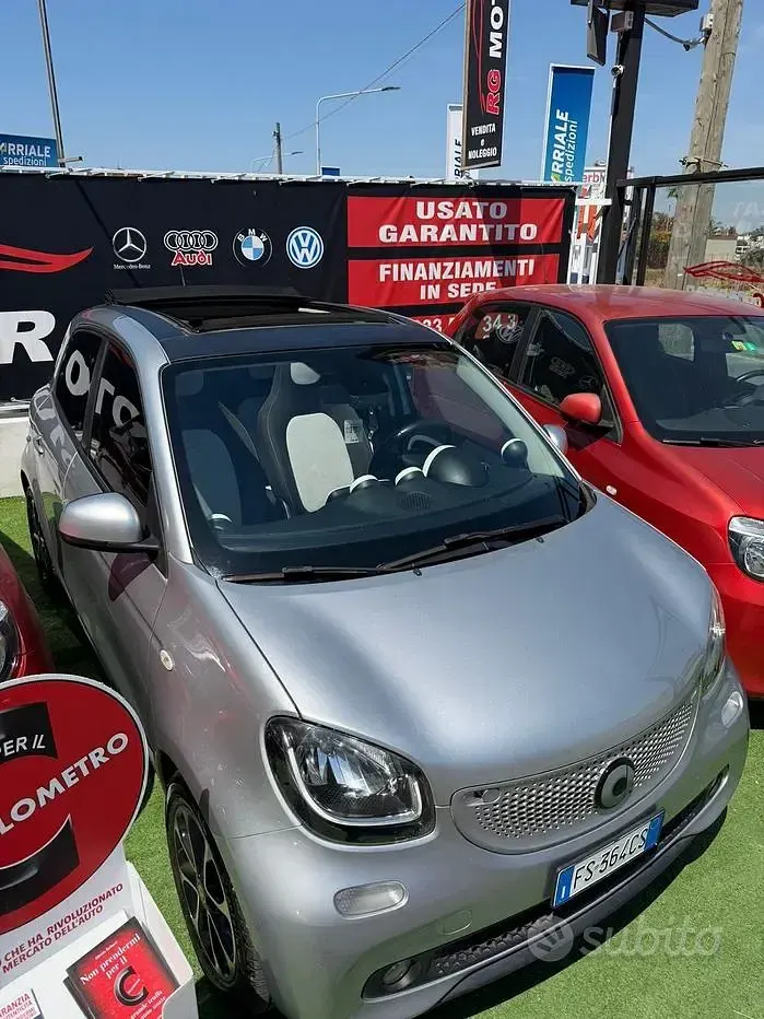 Usata Smart ForFour Prime 71 CV (52 kW) 2018 Grigio Utilitaria