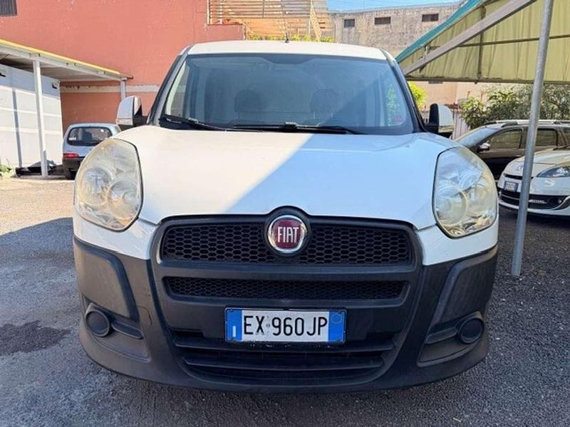Usata Fiat Doblò 90 CV (66 kW) 2014 Bianco Monovolume