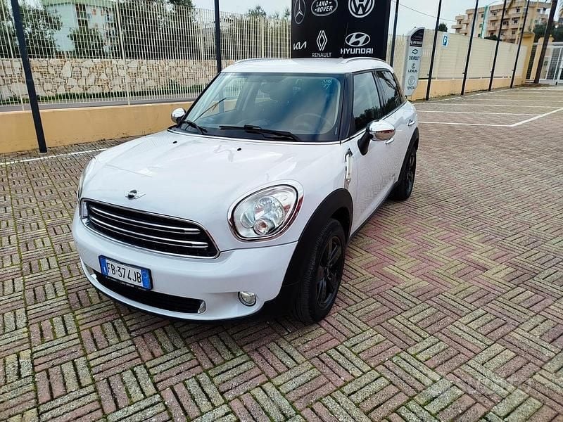 Usata Mini Cooper D Countryman 90 CV (66 kW) 2015 Bianco SUV