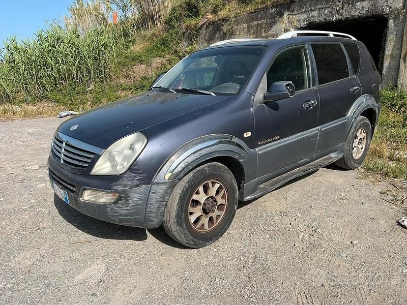 Grigio Usata 2004 Ssangyong (KGM) Rexton SUV | 750 € (Super prezzo) - Immagine 1/4