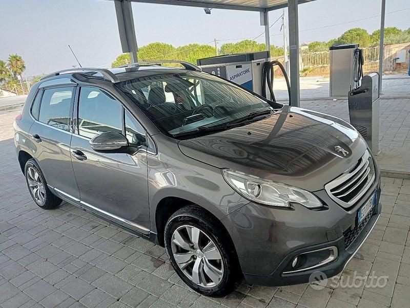 Usata Peugeot 2008 2015 Grigio SUV
