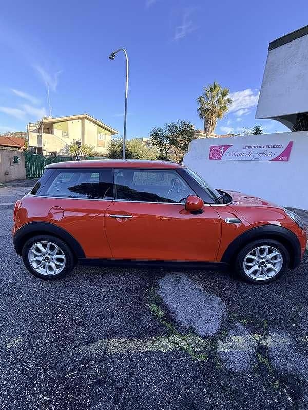 Usata Mini Cooper D Business 116 CV (85 kW) 2020 Utilitaria