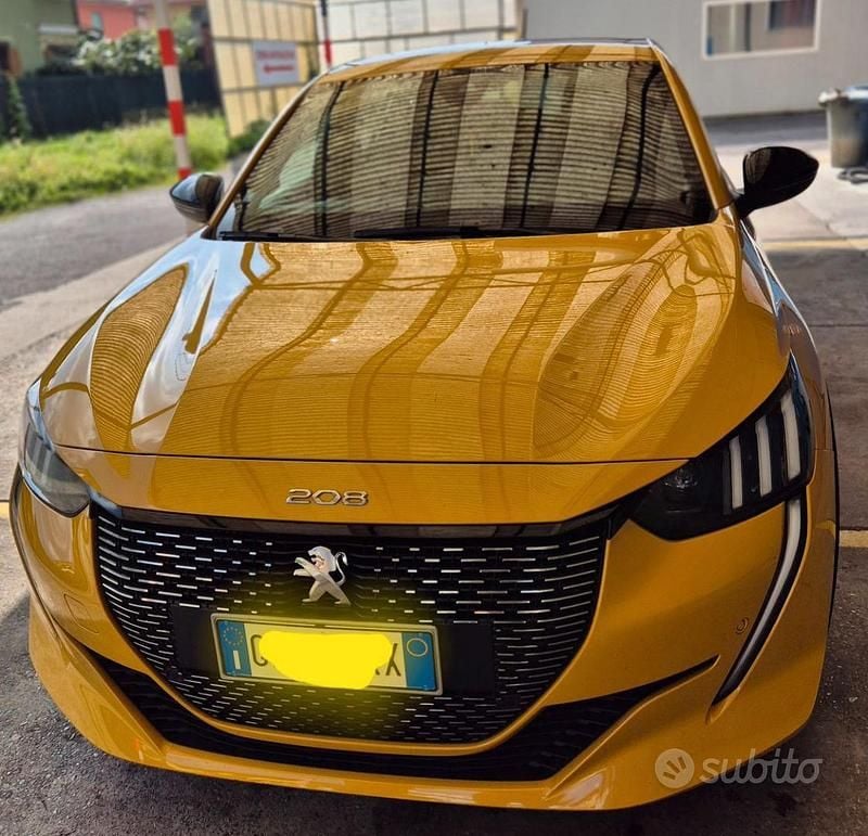 Usata Peugeot 208 GT 2023 Giallo Utilitaria