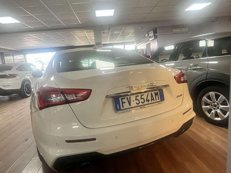 Usata Maserati Ghibli 349 CV (256 kW) 2019 Bianco Berlina