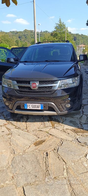 Usata Fiat Freemont Lounge 170 CV (125 kW) 2015 Nero SUV
