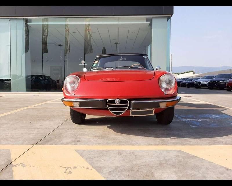 Usata Alfa Romeo Spider 120 CV (88 kW) 1975 Rosso Cabrio