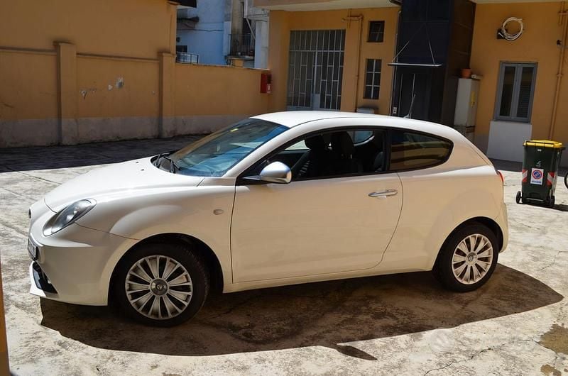 Usata Alfa Romeo MiTo 120 CV (88 kW) 2015 Bianco Utilitaria