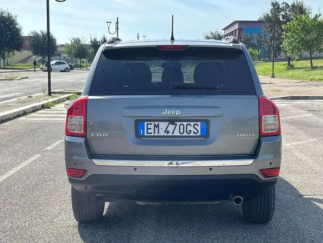 Usata Jeep Compass Limited 163 CV (119 kW) 2012 Grigio SUV