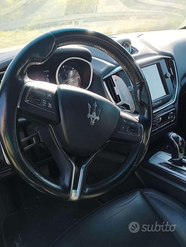 Usata Maserati Ghibli 275 CV (202 kW) 2015 Grigio Berlina