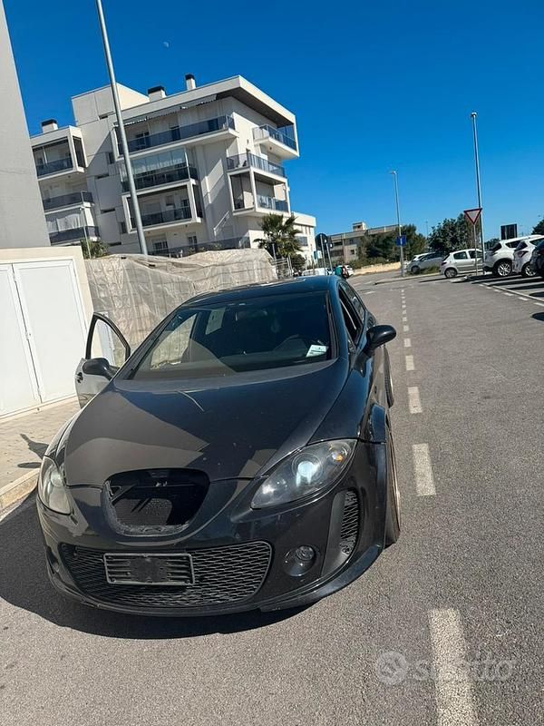 Usata Seat Leon FR 170 CV (125 kW) 2008 Nero Utilitaria