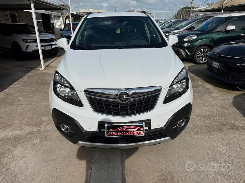Usata Opel Mokka Cosmo 131 CV (96 kW) 2015 Bianco SUV