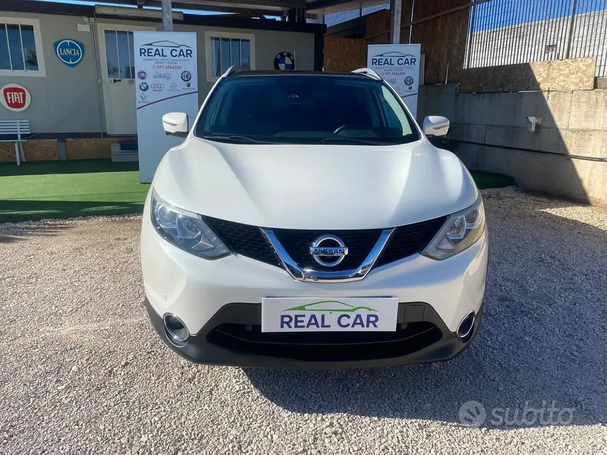 Usata Nissan Qashqai 360º 131 CV (96 kW) 2015 Bianco SUV