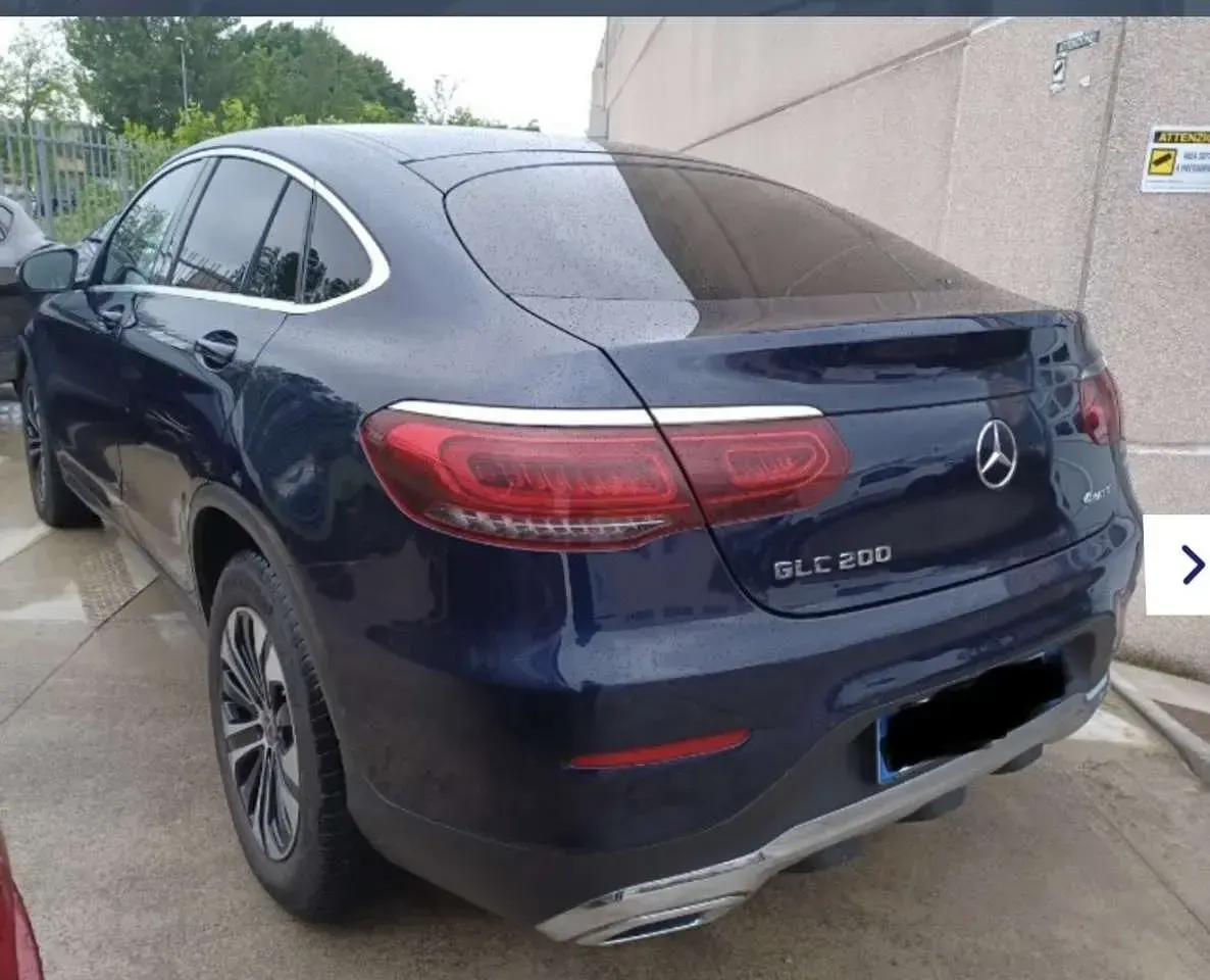 Usata Mercedes GLC200 Executive 197 CV (144 kW) 2022 Blu/azzurro SUV