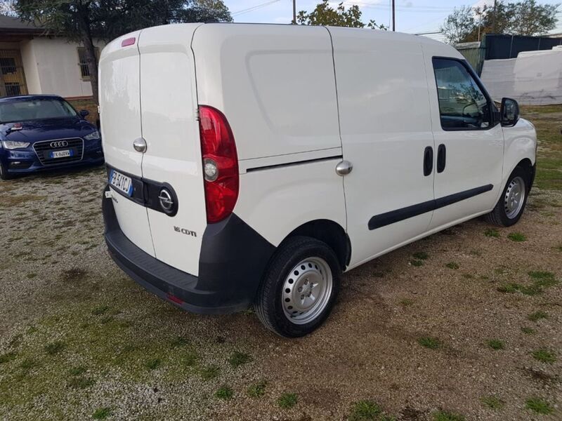 Usato 2015 Opel Combo 1.6 Diesel 105 CV (8.000 €)