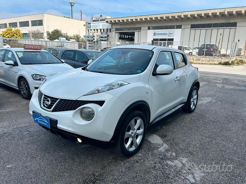 Usata Nissan Juke 110 CV (80 kW) 2011 Bianco SUV