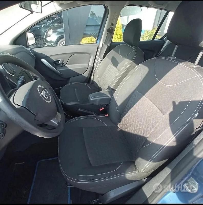 Usata Dacia Sandero 75 CV (55 kW) 2015 Nero Berlina