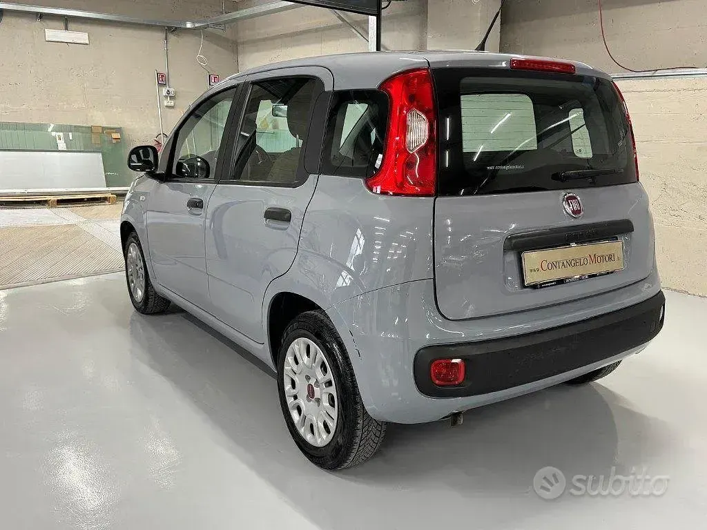 Usata Fiat Panda 69 CV (50 kW) 2022 Grigio Utilitaria
