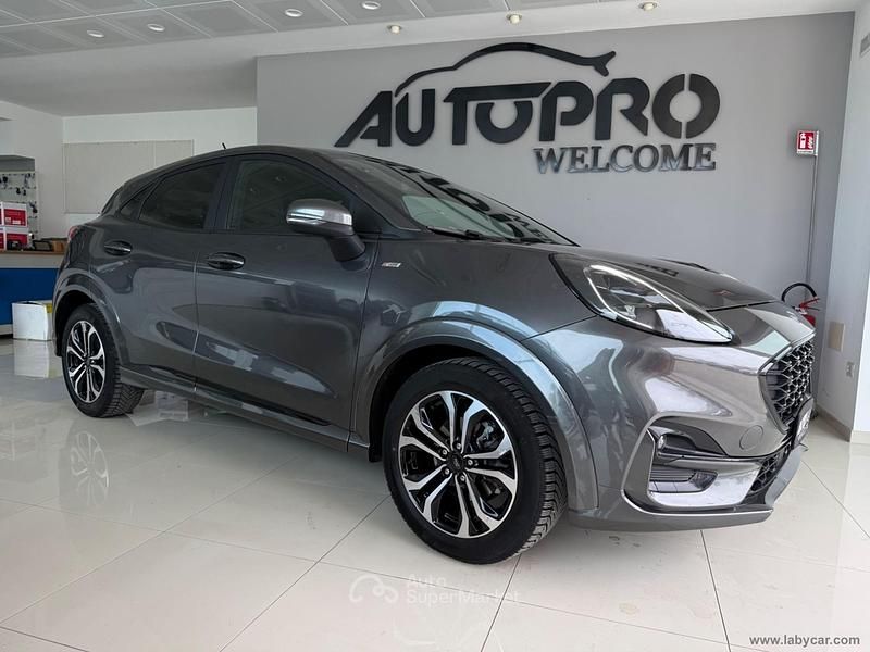 Usata Ford Puma ST 124 CV (91 kW) 2022 Grigio SUV
