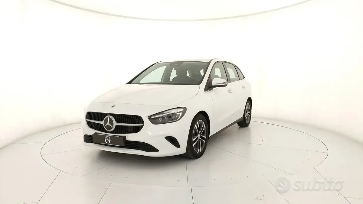 Usata Mercedes B180 Advanced 136 CV (100 kW) 2024 Utilitaria