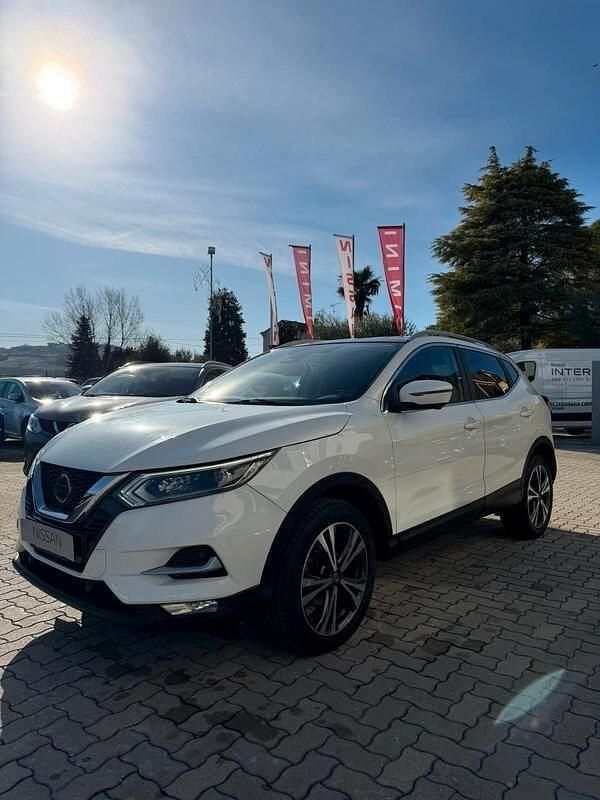 Usata Nissan Qashqai N-Connecta 115 CV (84 kW) 2018 Bianco SUV