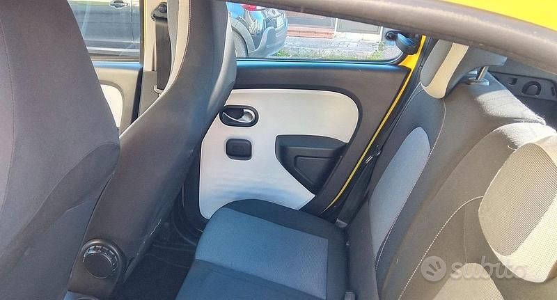 Usata Renault Twingo 2014 Giallo Utilitaria