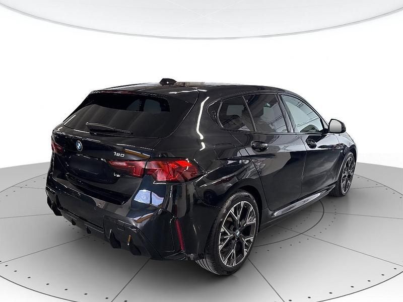 Usata BMW 120 M Sport 170 CV (125 kW) 2025 Nero Utilitaria