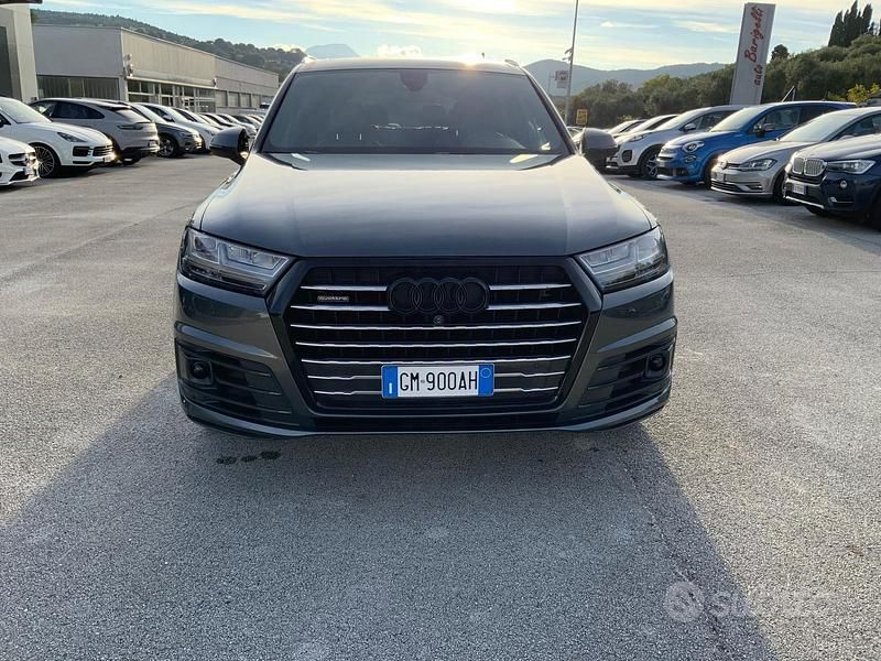 Usata Audi Q7 Business 272 CV (200 kW) 2016 Grigio SUV