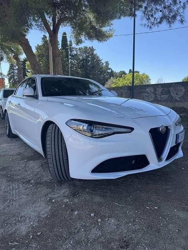 Usata Alfa Romeo Giulia Business 179 CV (131 kW) 2017 Berlina