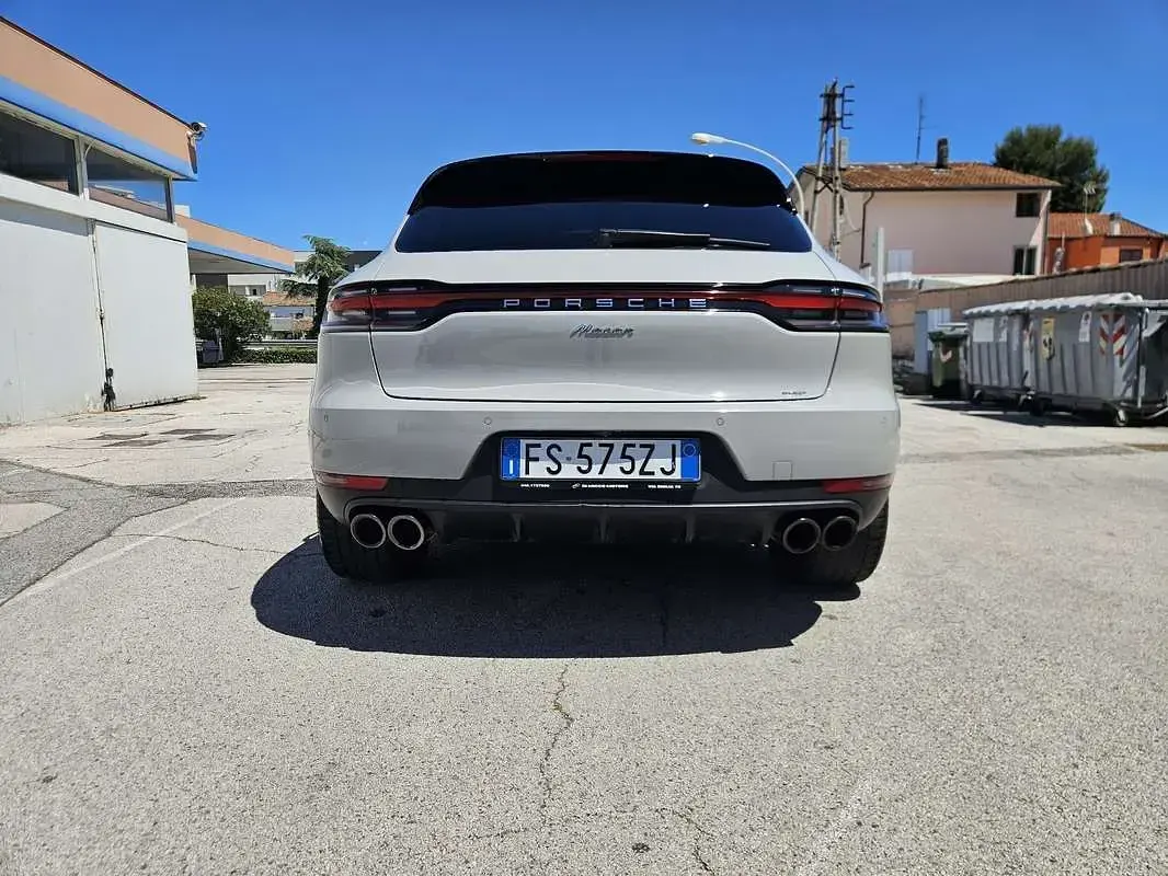 Usata Porsche Macan 245 CV (180 kW) 2018 Grigio SUV
