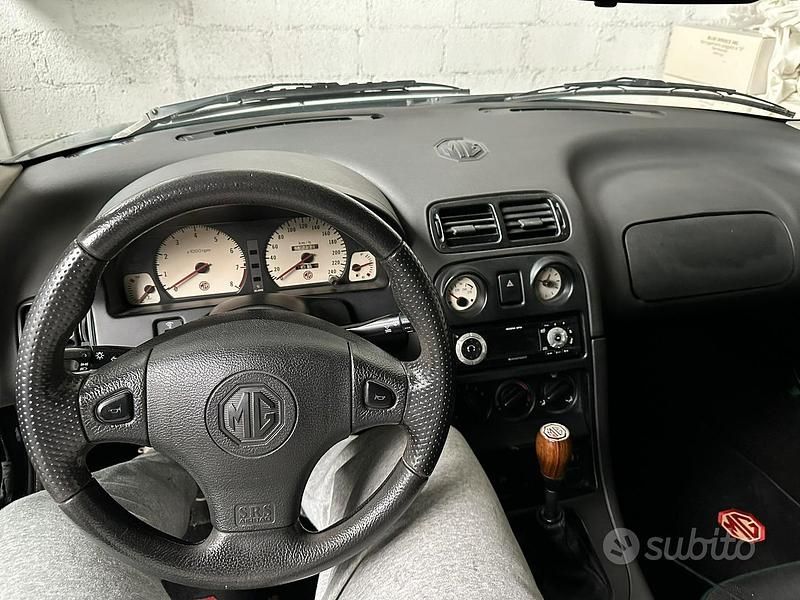 Usata MG F 120 CV (88 kW) 1997 Verde Cabrio