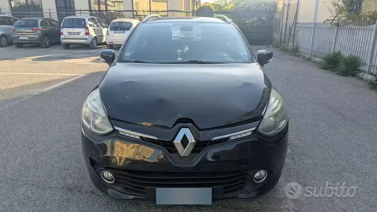 Usata Renault Clio GrandTour 75 CV (55 kW) 2015 Nero Station wagon