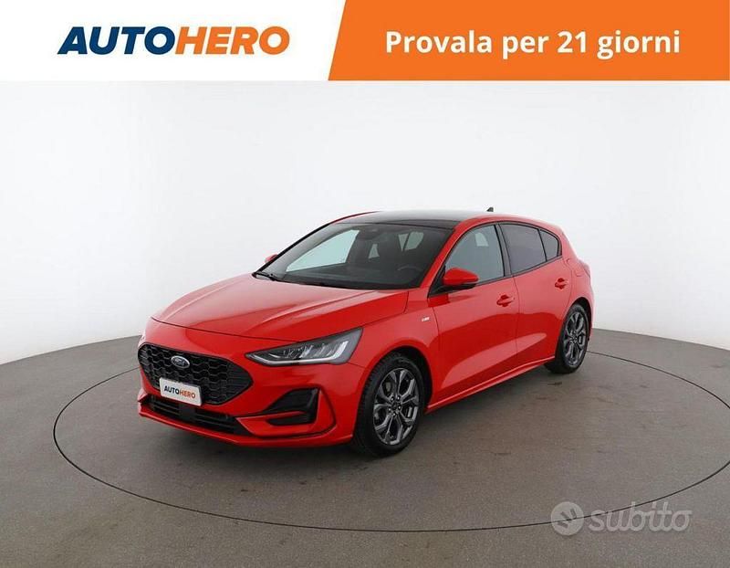 Rosso Usata 2023 Ford Focus ST-Line X Berlina | 20.599 € (Buon prezzo) - Immagine 1/2