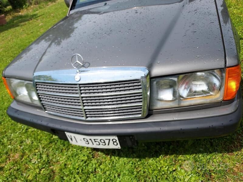 Usata Mercedes 190 122 CV (89 kW) 1992 Berlina
