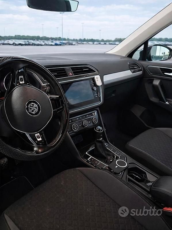 Usata VW Tiguan Business 116 CV (85 kW) 2018 Grigio SUV