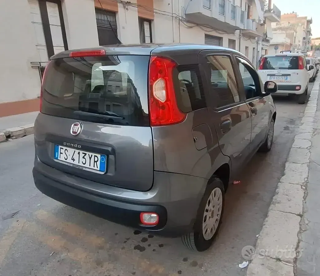 Usata Fiat Panda Easy 69 CV (50 kW) 2018 Grigio Utilitaria