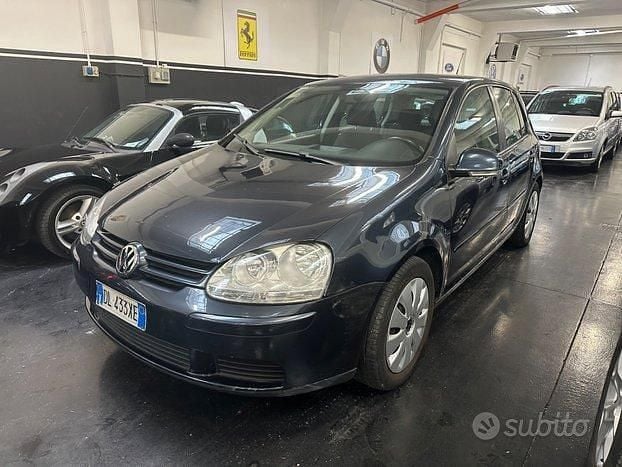 Usata 2007 VW Golf Comfortline Tre volumi | 3900 € (Buon prezzo) - Immagine 1/4