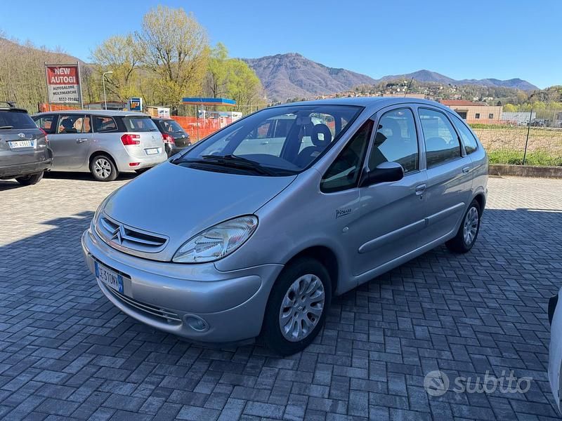 Usata Citroën Xsara Picasso 89 CV (65 kW) 2003 Grigio Monovolume