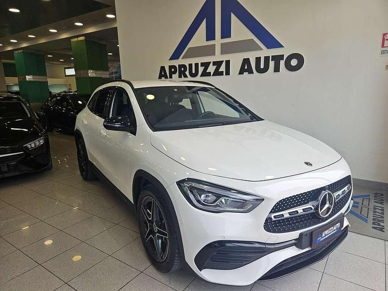 Bianco Usata 2022 Mercedes GLA200 Premium SUV | 35.200 € (Buon prezzo) - Immagine 1/4
