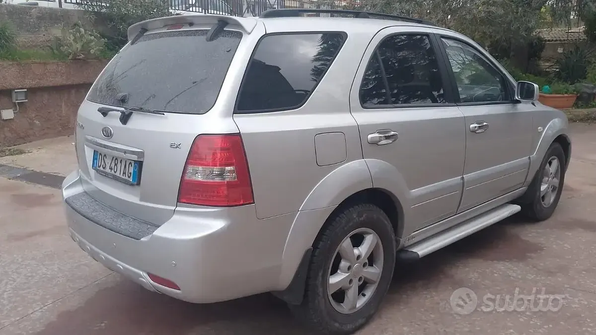 Usata Kia Sorento 170 CV (125 kW) 2008 Grigio SUV