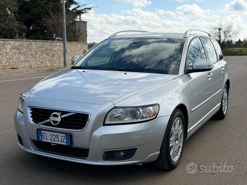 Usata Volvo V50 115 CV (84 kW) 2011 Grigio Station wagon