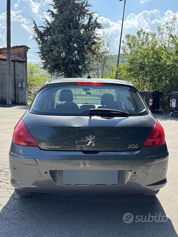 Usata Peugeot 308 Comfort 90 CV (66 kW) 2008 Grigio Berlina