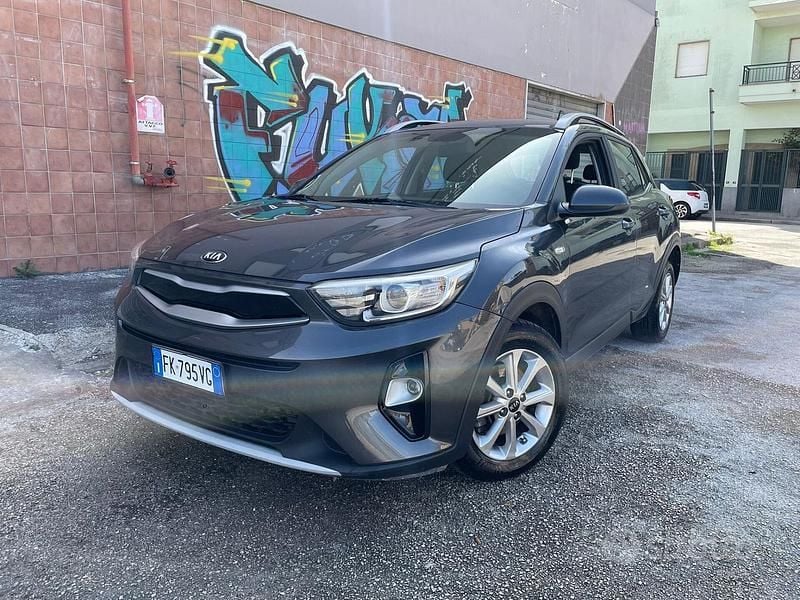 Usata Kia Stonic 110 CV (80 kW) 2018 Grigio SUV