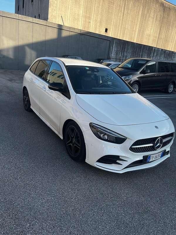 Usata Mercedes B180 Premium 116 CV (85 kW) 2019 Monovolume