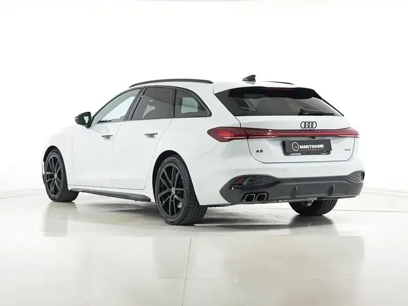 Usata Audi A5 S-Line 204 CV (150 kW) 2025 Bianco Station wagon