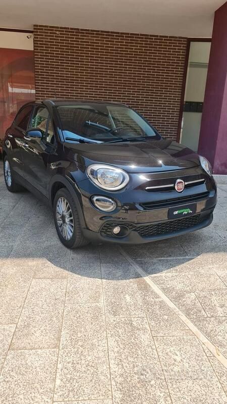 Usata 2021 Fiat 500X Cross SUV | 15.000 € (Ottimo prezzo) - Immagine 1/4